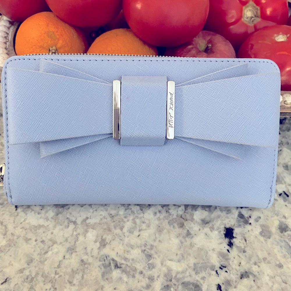 🌸🌸🌸BETSY JOHNSON WALLET MOTHERS DAY GIFT 🦋🦋🦋🦋🦋 LAST DAY